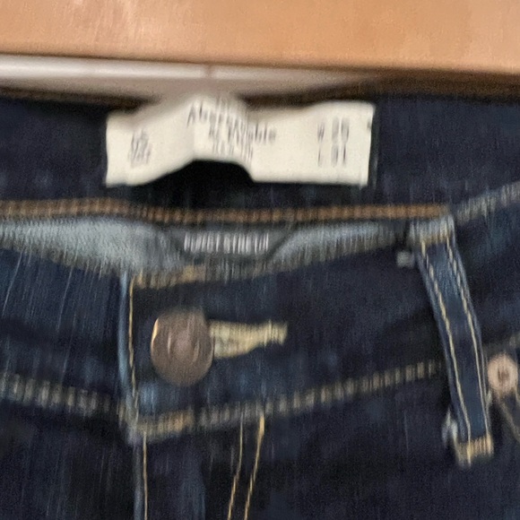 Low rise Abercrombie brand distressed, skinny jeans - Picture 2 of 11